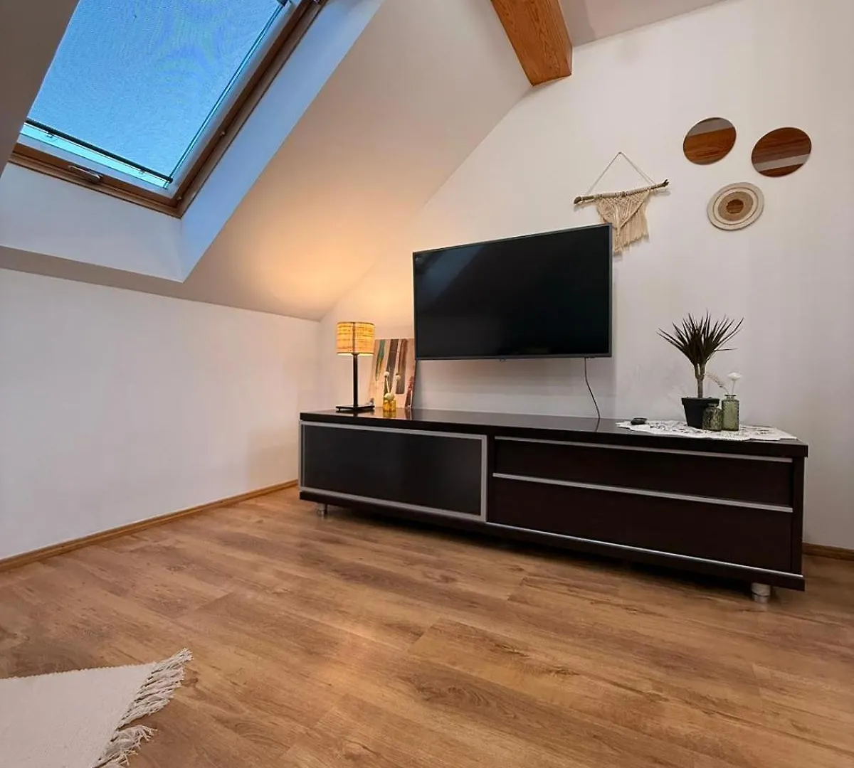Widokowo - Apartament z tarasem i ogródkiem Tuchom 0*,